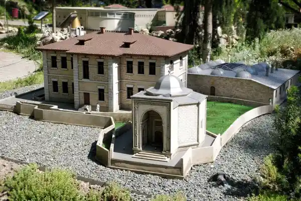 Зынджирлы-медресе в Бахчисарае